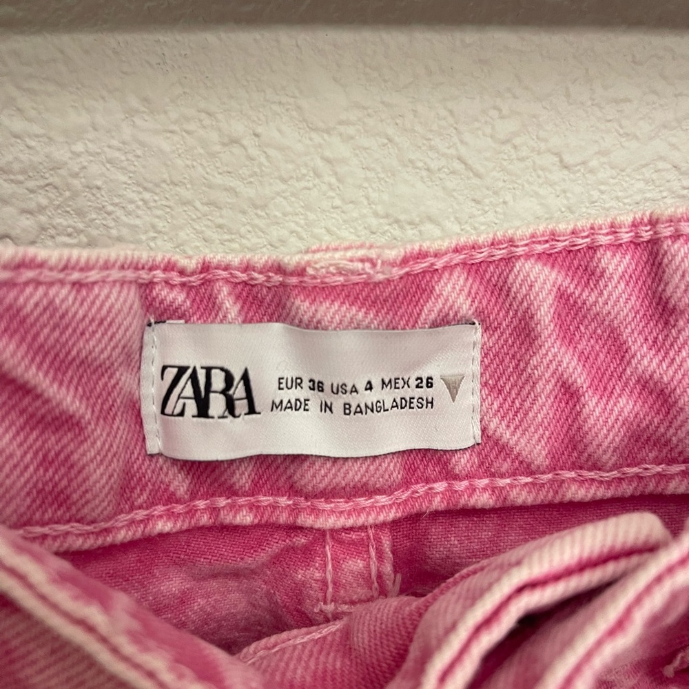 pink shorts!! size small